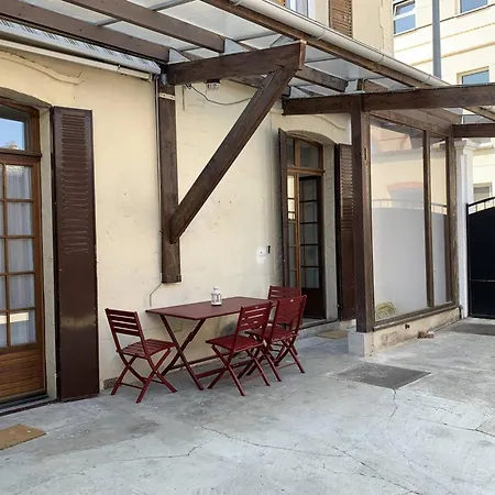 Location Conviviale A Avec Parking Et Terrasse Privee - Fr-1-870-19 Apartment Reims